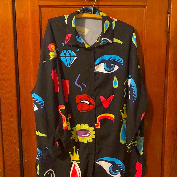 Artsy button-down tunic - Picture 1 of 2